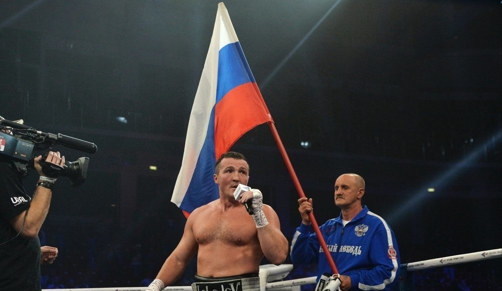 Боксер Лебедев заявил, что собирается завершить карьеру