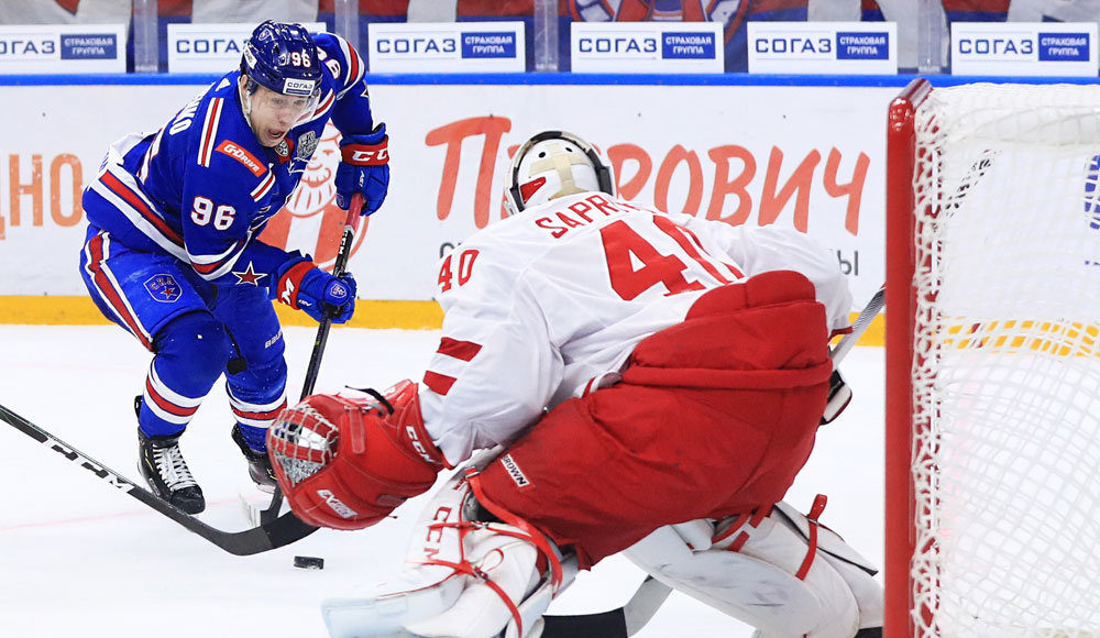 СКА с трудом обыграл подмосковный "Витязь" во втором матче плей-офф КХЛ