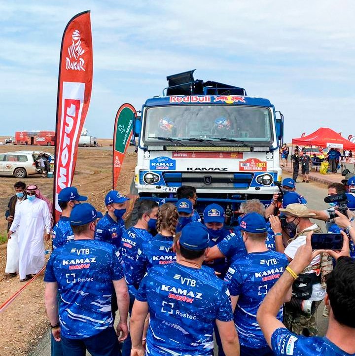Камаз-43509 камаз-мастер. Дакар воронеж 9 января инструкторы. Автошкола дакар директор. Камаз мастер 2022. Камаз мастер в воронеже 2022.