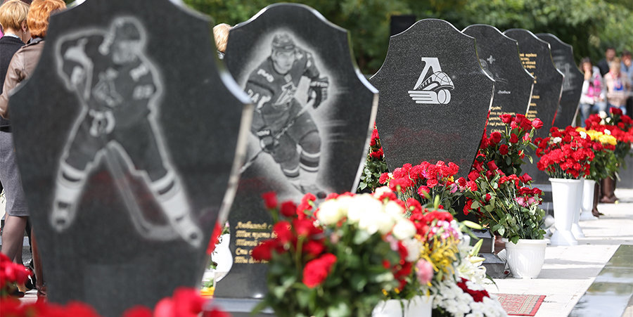 Вандалы подожгли могилу хоккеиста «Локомотива», погибшего в авиакатастрофе в 2011 году
