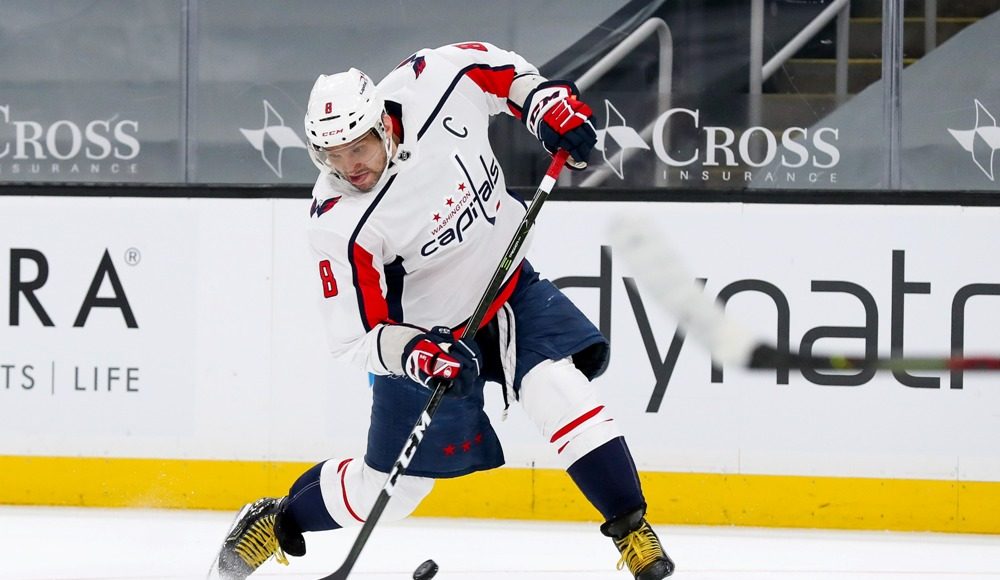 Бучневич и Овечкин признаны второй и третьей звездами дня в НХЛ
