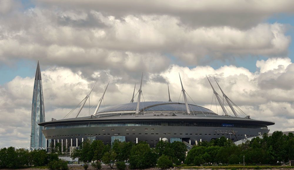 На матчи ЧЕ по футболу в Петербурге допустят 50% зрителей от полной арены