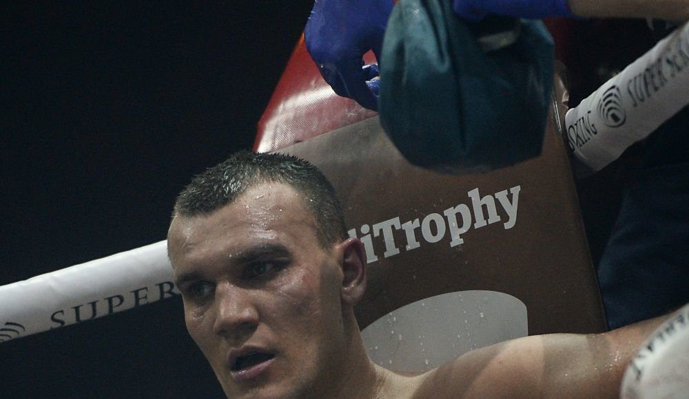 Максим Власов проиграл в бою за титул чемпиона мира по версии WBO