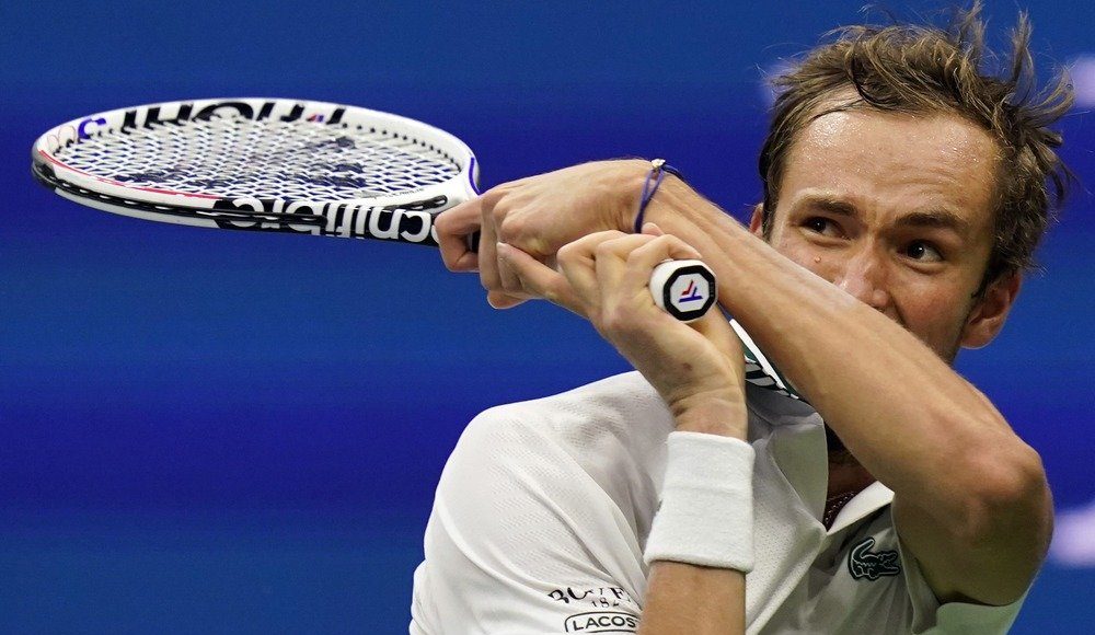 Медведев добрался до четвертьфинала US Open