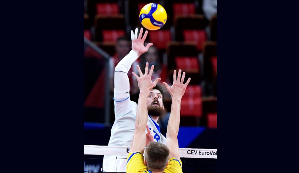 Россияне победили в первом раунде плей-офф первенства Европы по волейболу