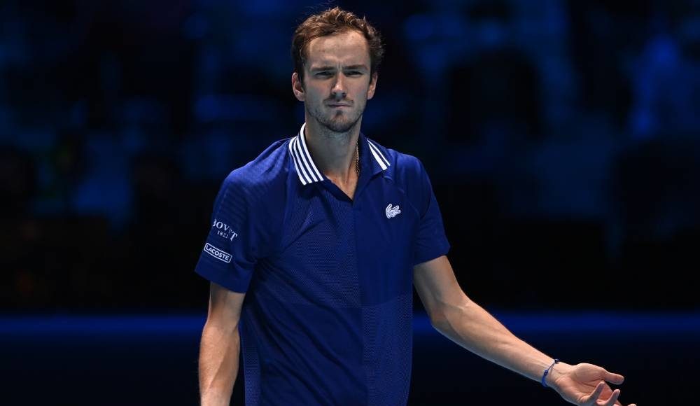 Медведев не смог одержать вторую подряд победу на Итоговом чемпионате ATP
