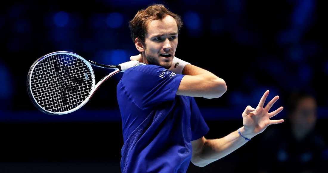 Теннисист Даниил Медведев показал подготовку к предстоящему сезону