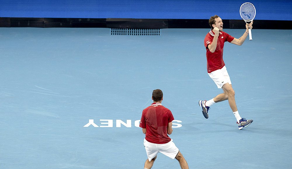 Российские теннисисты не без труда обыграли французов на ATP Cup