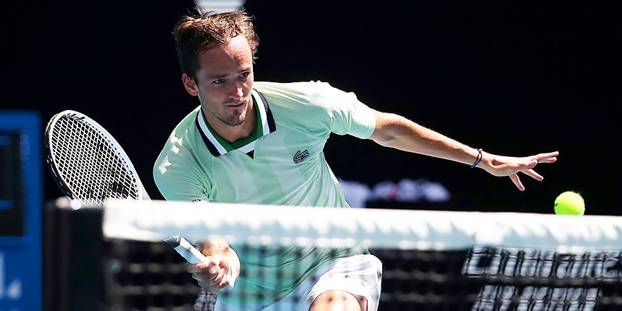 Даниил Медведев обыграл Кириоса и вышел в 3-й круг Australian Open