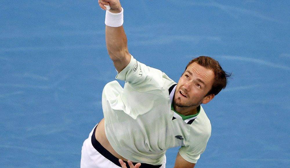 На Australian Open Медведеву пришлось сразиться и с Надалем, и с трибунами