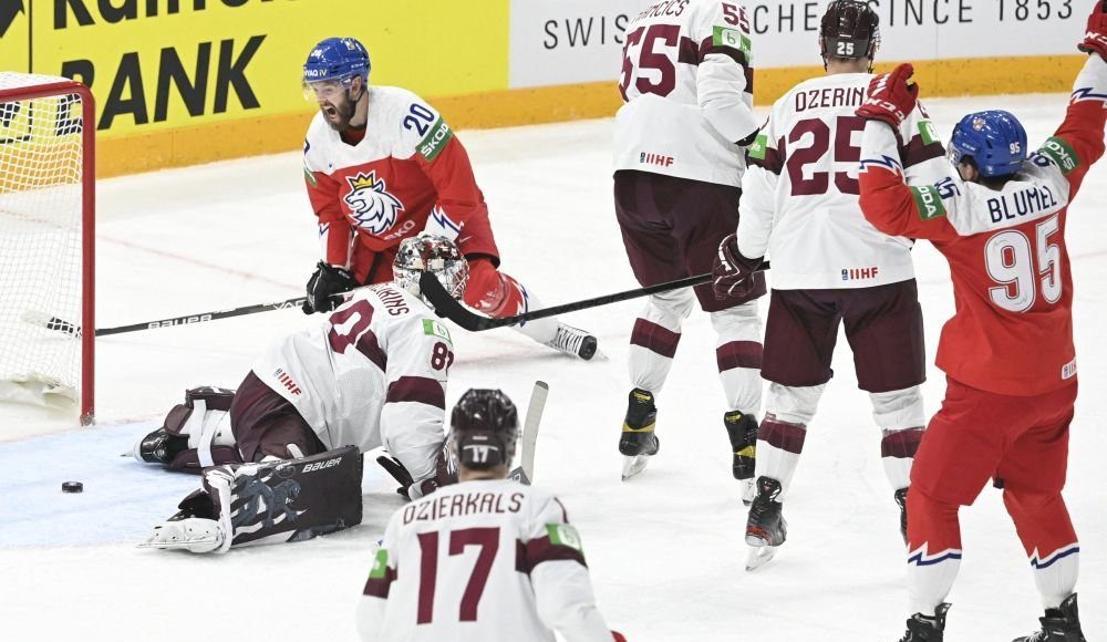 Чехия прервала серию поражений на ЧМ по хоккею
