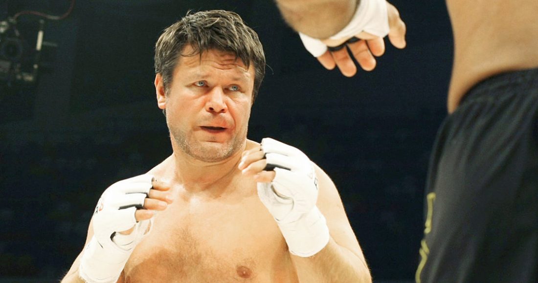 Чемпион из России возвращается в UFC. Русский медведь давил по три американца за вечер!
