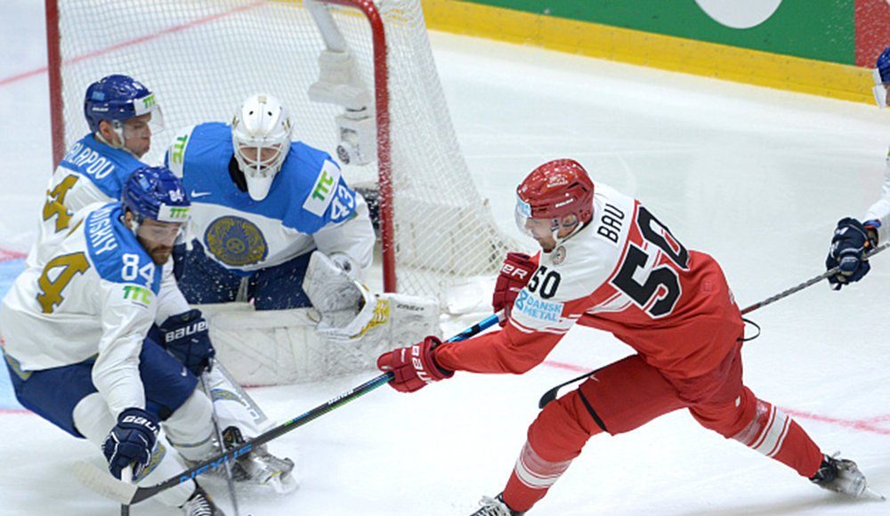 Дания забросила девять шайб Казахстану на чемпионате мира по хоккею