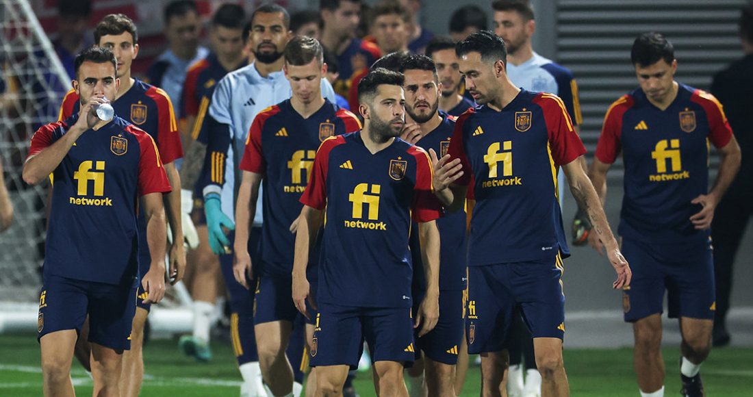 Испанские футболисты массово заболели на ЧМ-2022 в Катаре. У фаворита проблемы?