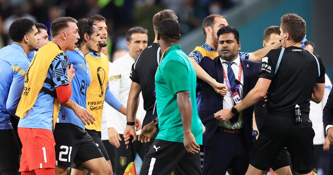 ФИФА дисквалифицировала уругвайцев Хименеса и Муслеру на четыре матча, Кавани и Година — на один