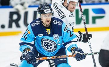 «Сибирь» первой на Востоке гарантировала себе место в плей‑офф КХЛ