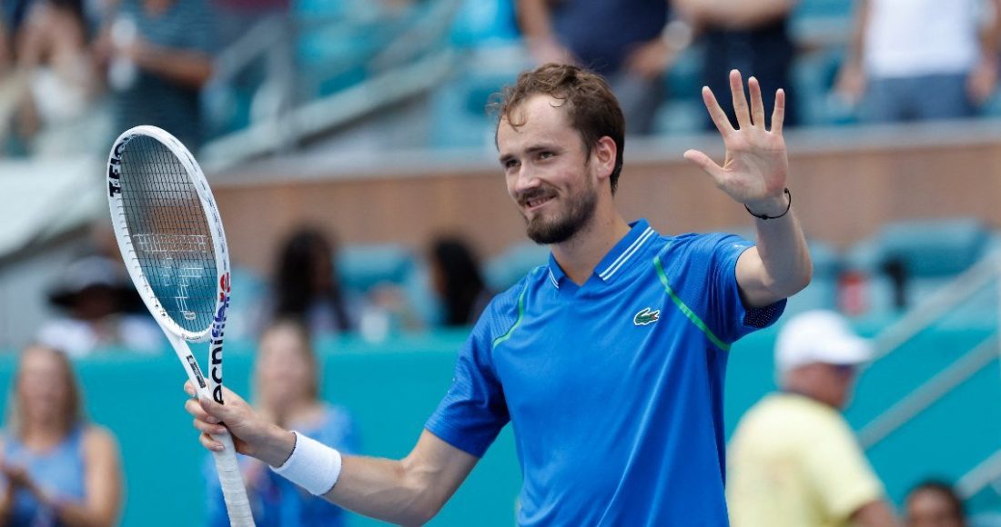 Даниил Медведев стал победителем теннисного турнира в Майами