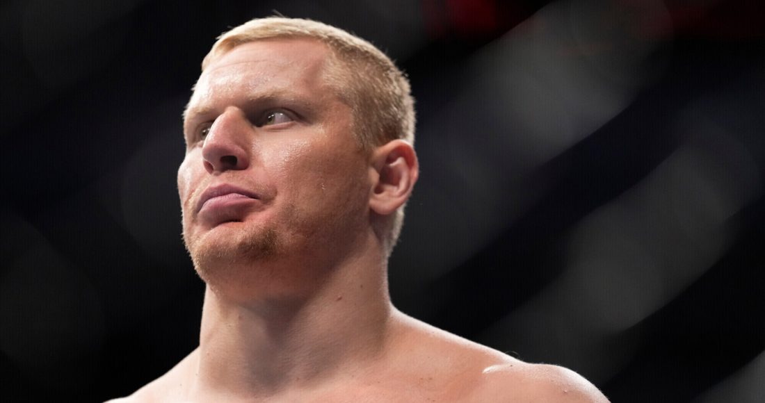 Российскую звезду UFC отстранили от боев. Словам Павловича не поверили?