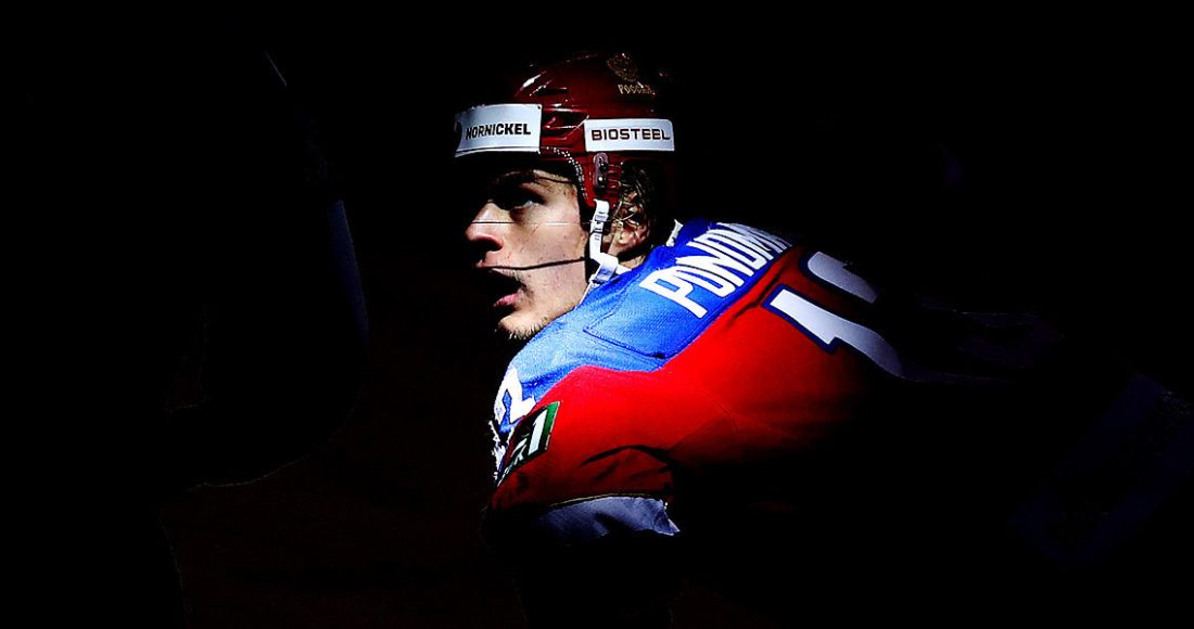 Хоккеист «Каролины» Пономарев: «Хочется запомнить на всю жизнь момент, что играл против Овечкина»