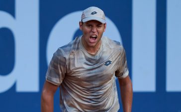Российский теннисист Котов вышел в третий круг «Мастерса» в Мадриде