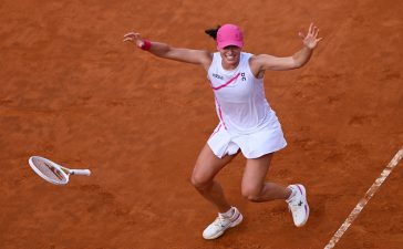 Швентек обыграла Соболенко в финале турнира WTA 1000 в Риме