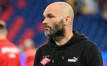 Слишкович признан лучшим тренером РПЛ в апреле