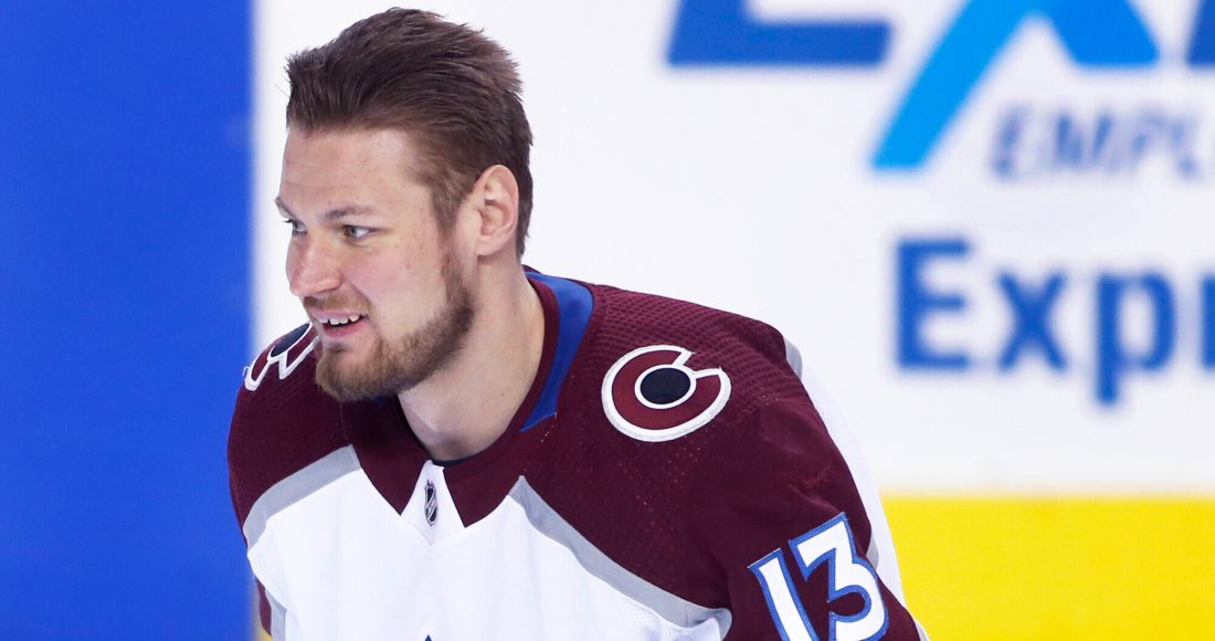 Российского топ-хоккеиста выгнали из НХЛ в разгар плей-офф. Что вообще происходит?