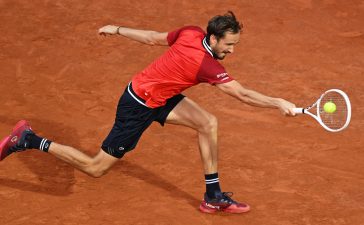 Теннисный корт, названный в честь россиянина Даниила Медведева, был открыт в пригороде Парижа