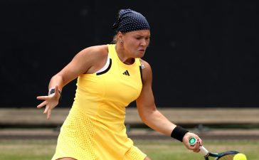 Российская теннисистка Шнайдер обыграла украинку Ястремскую и вышла в третий круг турнира в Бад‑Хомбурге