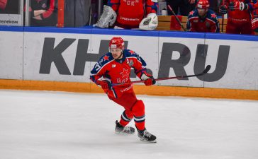 Хоккеист Светлаков рассказал, почему решил не переходить в ярославский «Локомотив»