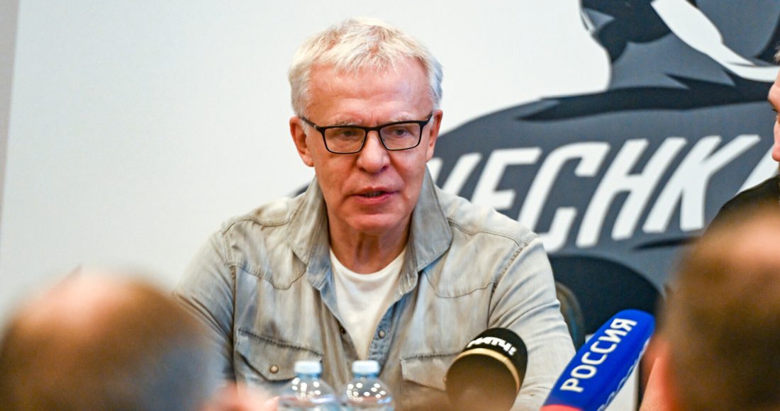 Фетисов сообщил, что не приедет на хоккейный матч звезд во Владивосток из‑за смерти отца
