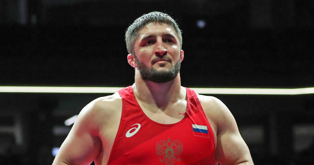 Борец‑вольник Садулаев посвятил свою победу на чемпионате мира доктору Дзукаеву