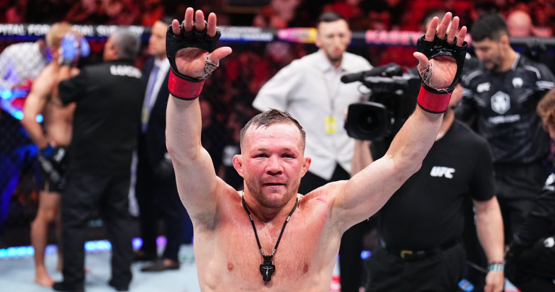 Эффектное возвращение Яна в UFC! Побил Короля и забрал бонус