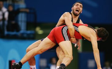 Российский чемпион пошел судом на международную федерацию. И заставил ответить за произвол!