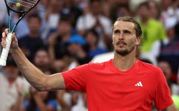 Зверев победил Умбера и вышел в четвертьфинал Australian Open