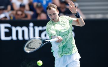 Сафиуллин проиграл Коккинакису в первом круге Australian Open, игра продолжалась 4 часа